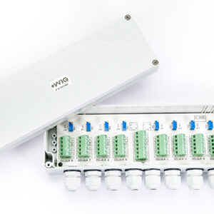 CAIXA DE JUNÇÃO COM PLACA PARA 08 CÉLULAS