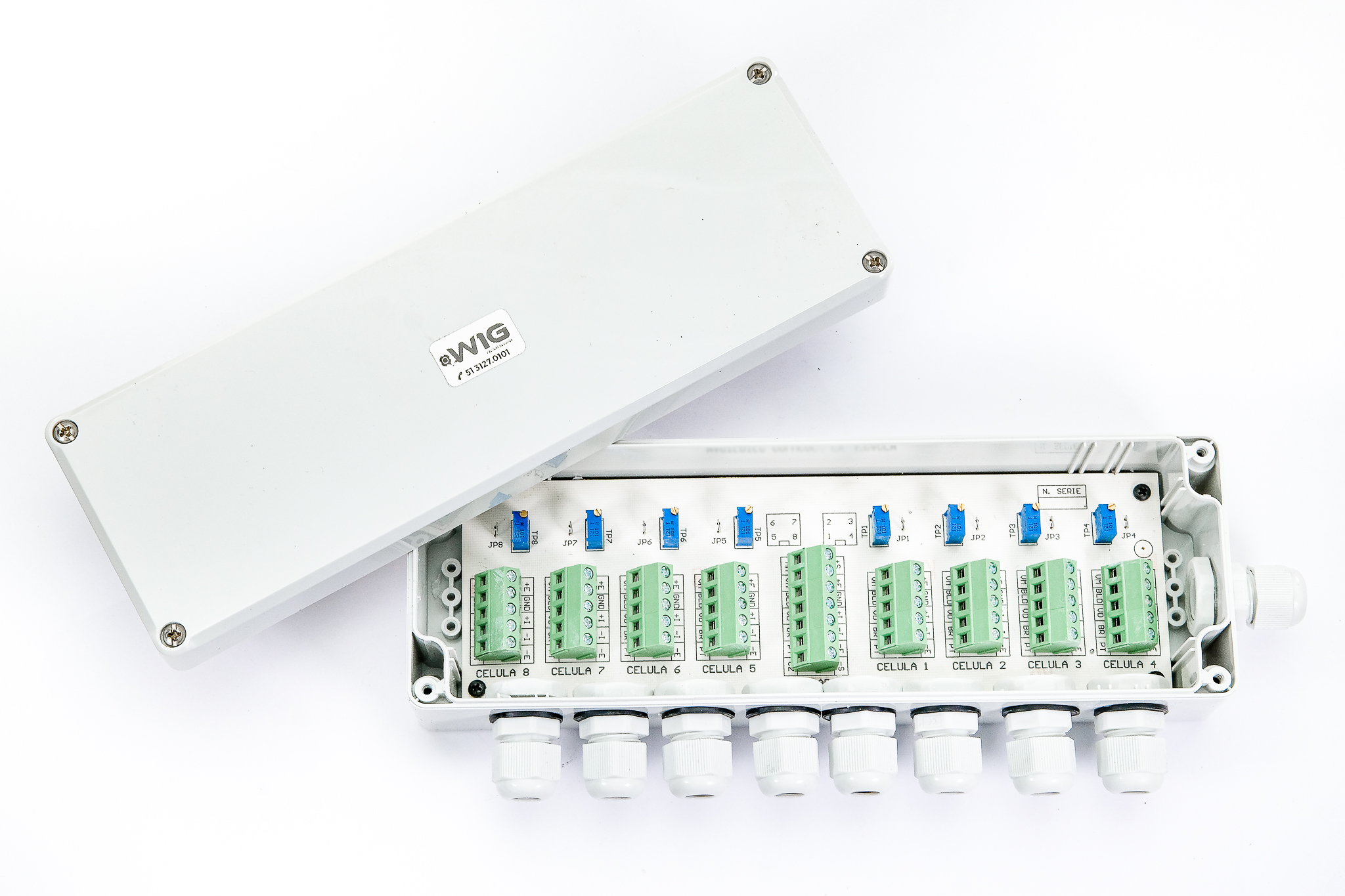 CAIXA DE JUNÇÃO COM PLACA PARA 08 CÉLULAS